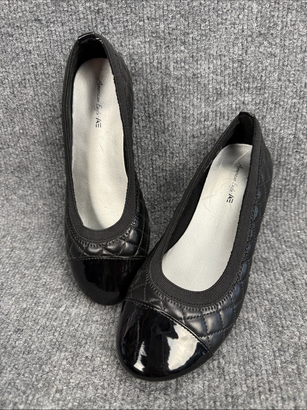 American Eagle Black Quilted Ballet Flats with Patent Toe Child’s 1.5 EU 33